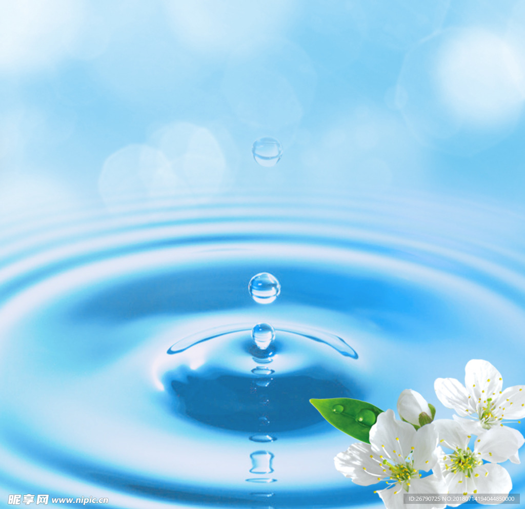 水滴   蓝色背景