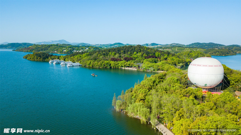 天目湖湖面