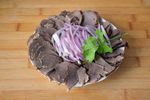 洋葱拌肉