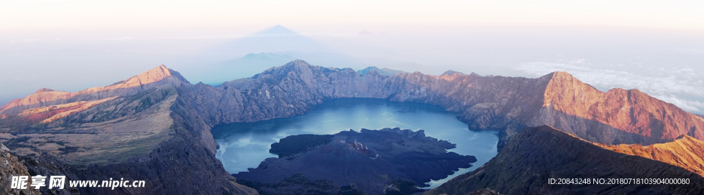 火山口