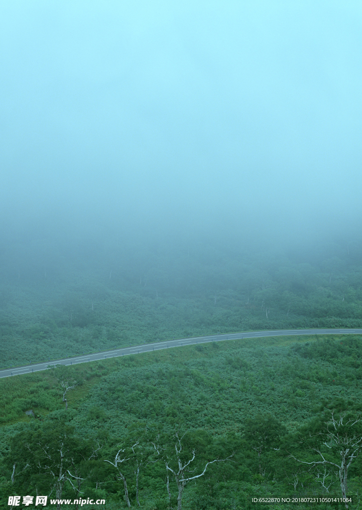 俯瞰雨中公路美景 道路风景