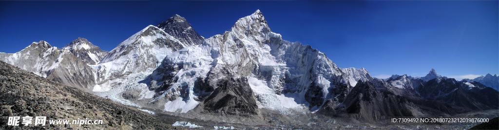 宽屏雪山山脉图片