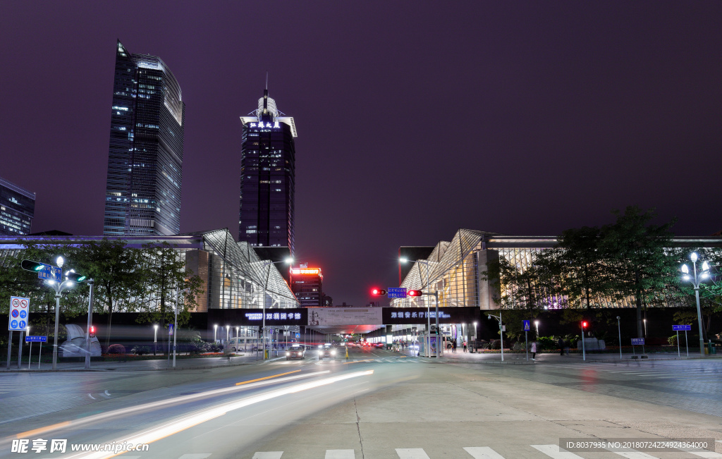 深圳图书馆和深圳音乐厅夜景