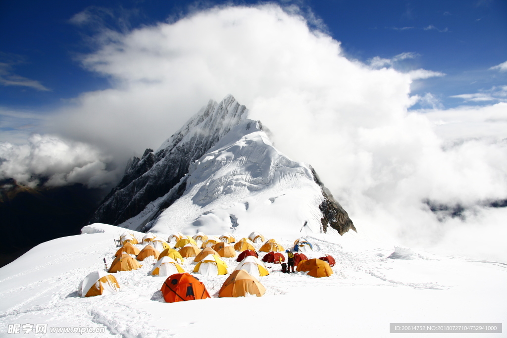 壮丽的雪山风景
