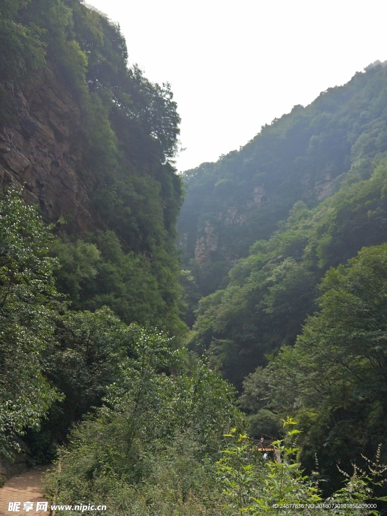 深山