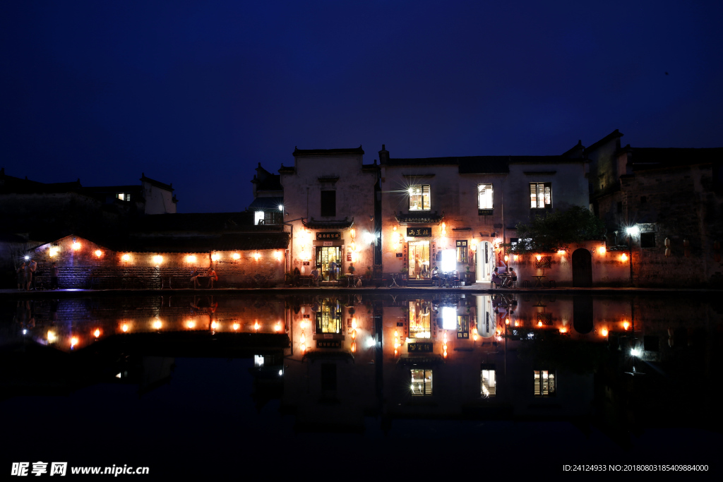 宏村月沼湖夜景