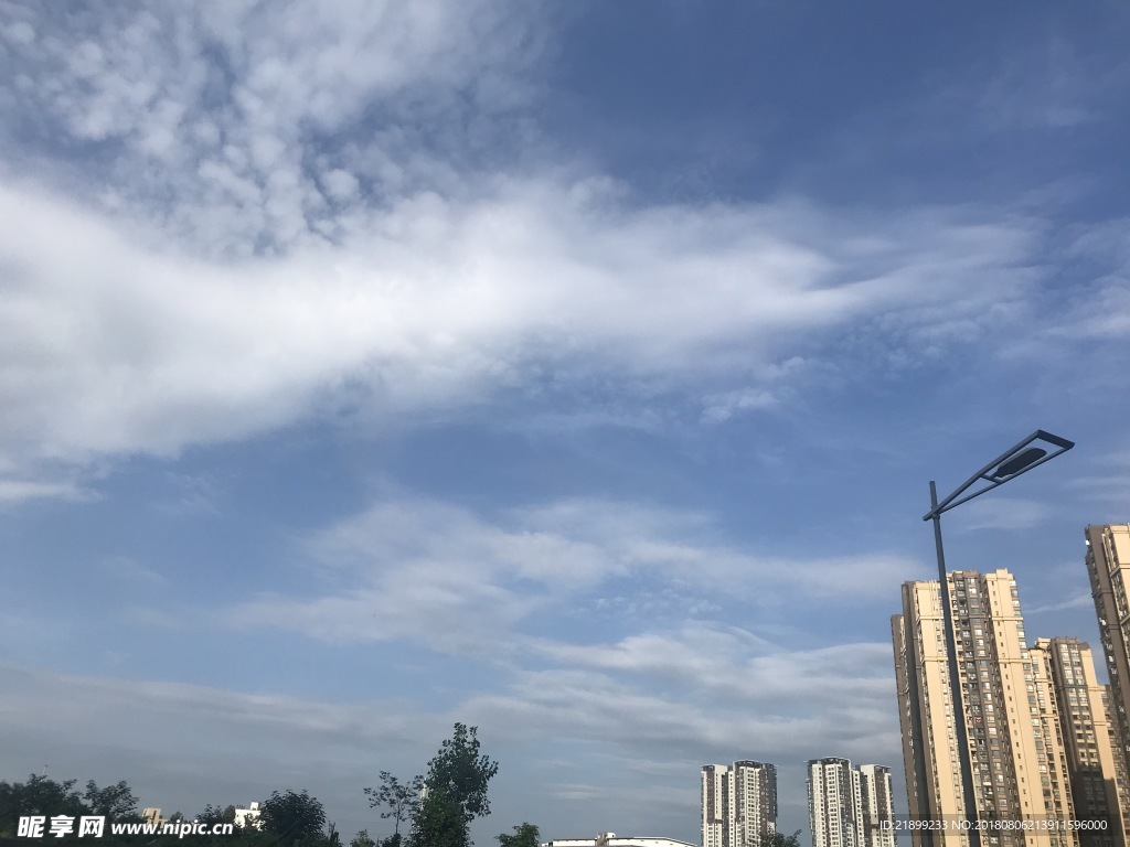 天空
