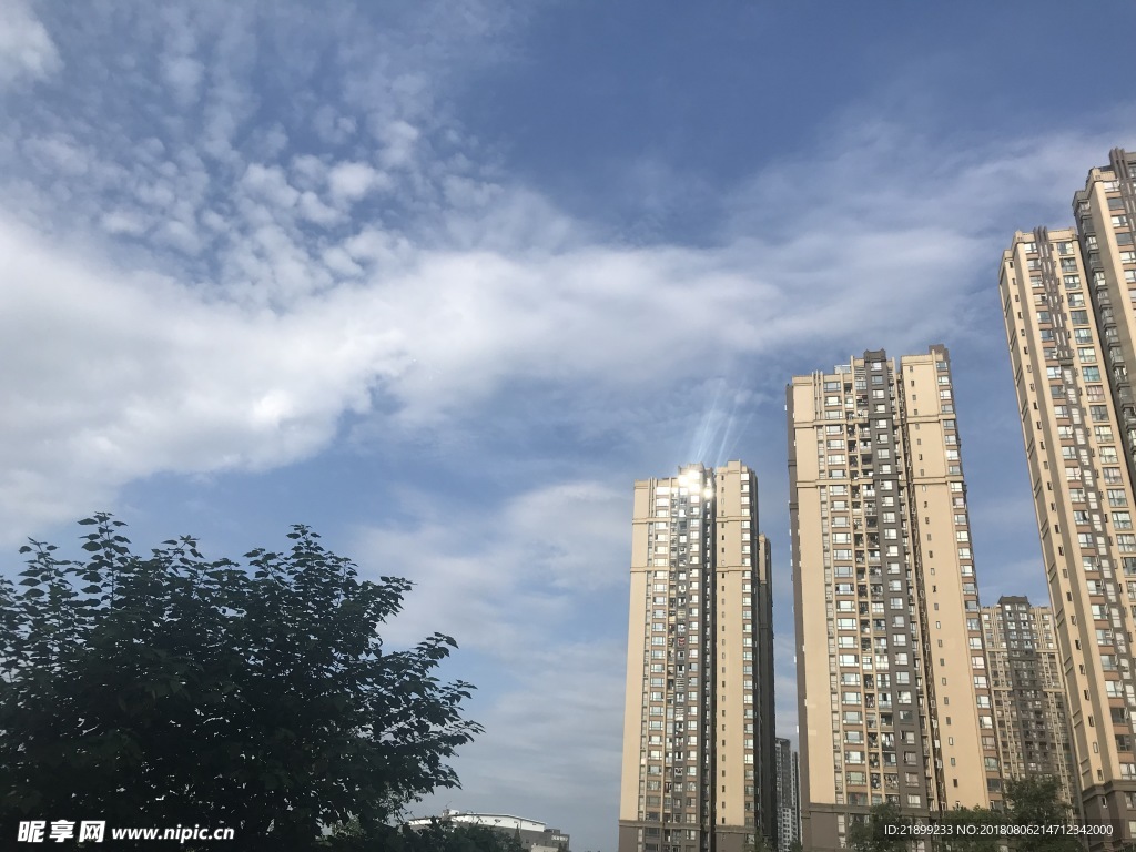 天空