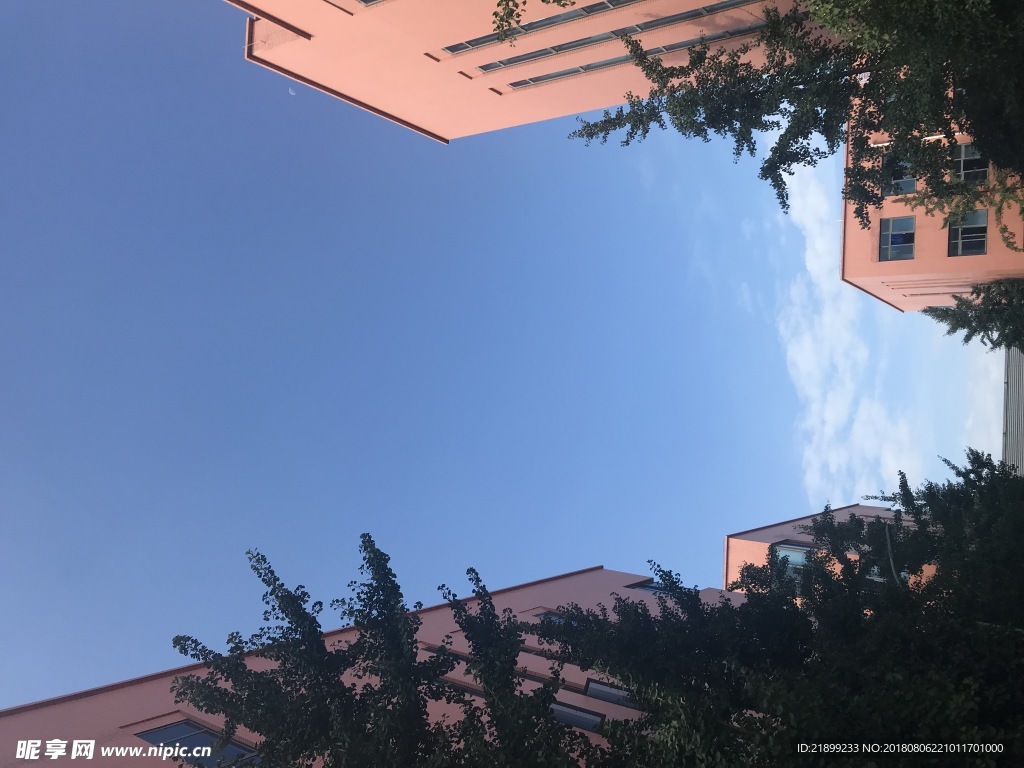 天空
