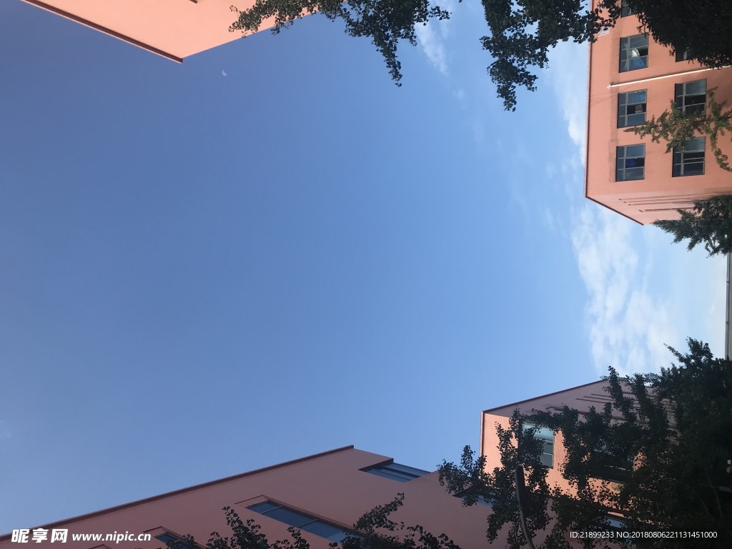 天空