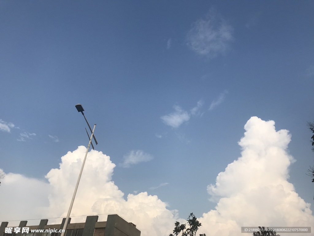 天空