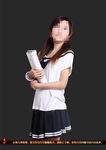 制服辫子女孩看书读书短裙学生装