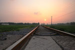 夕阳下的铁路