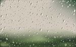 雨滴与透明的玻璃