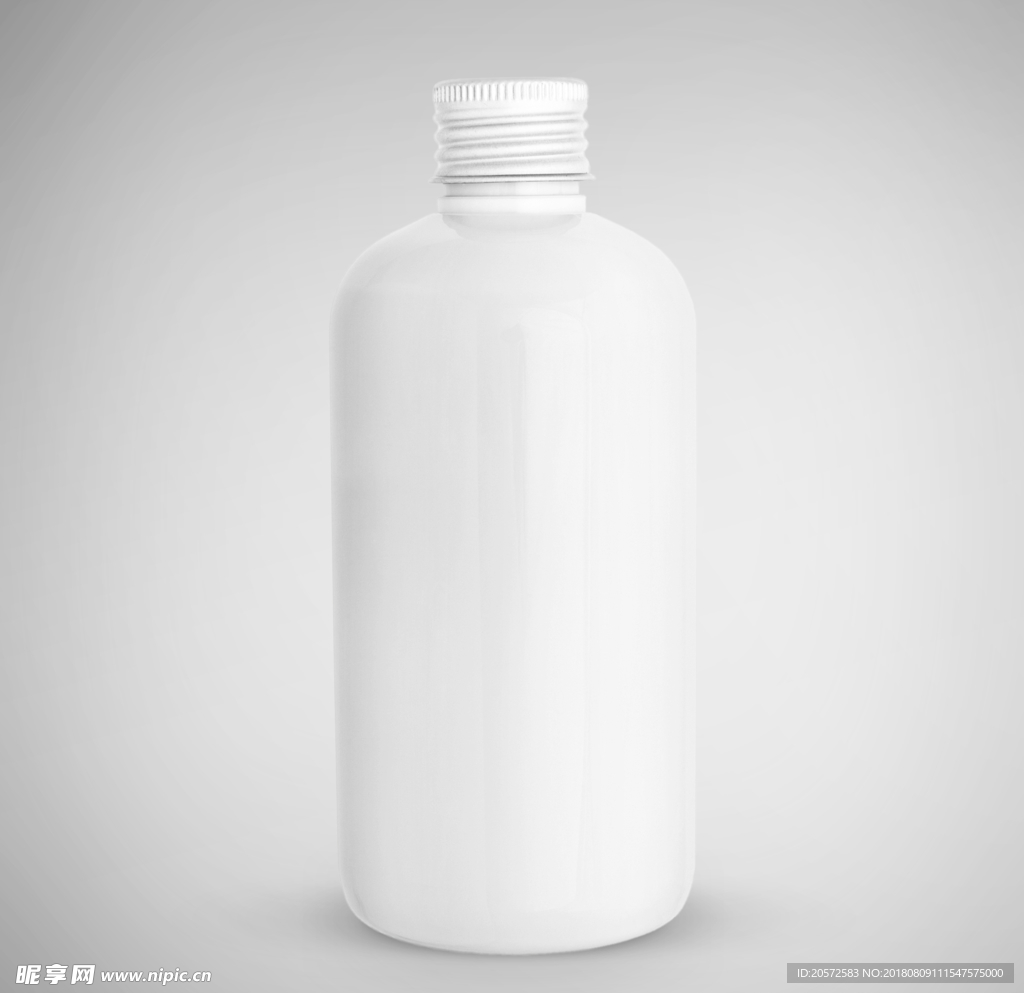 白色瓶子包装样机