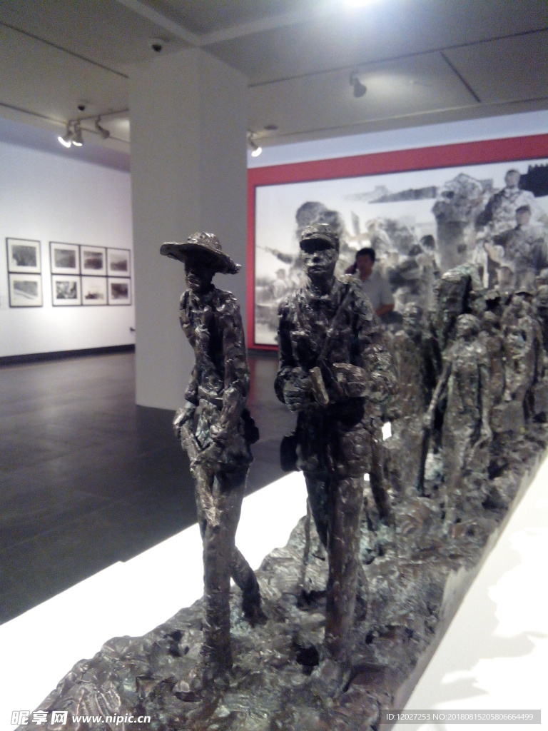广东美术馆展览雕塑