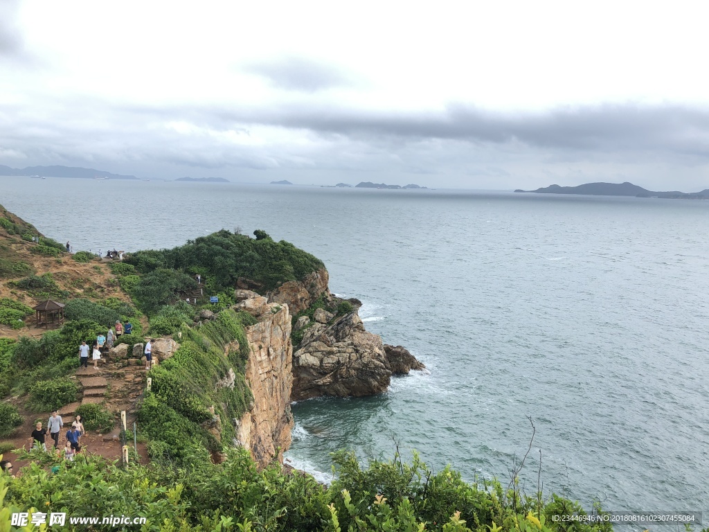 麓嘴角海边悬崖