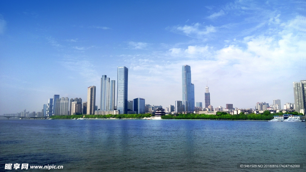 长沙湘江东岸