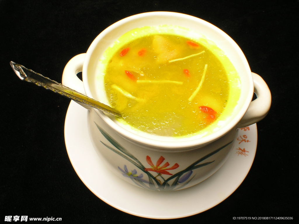 炖鸡汤