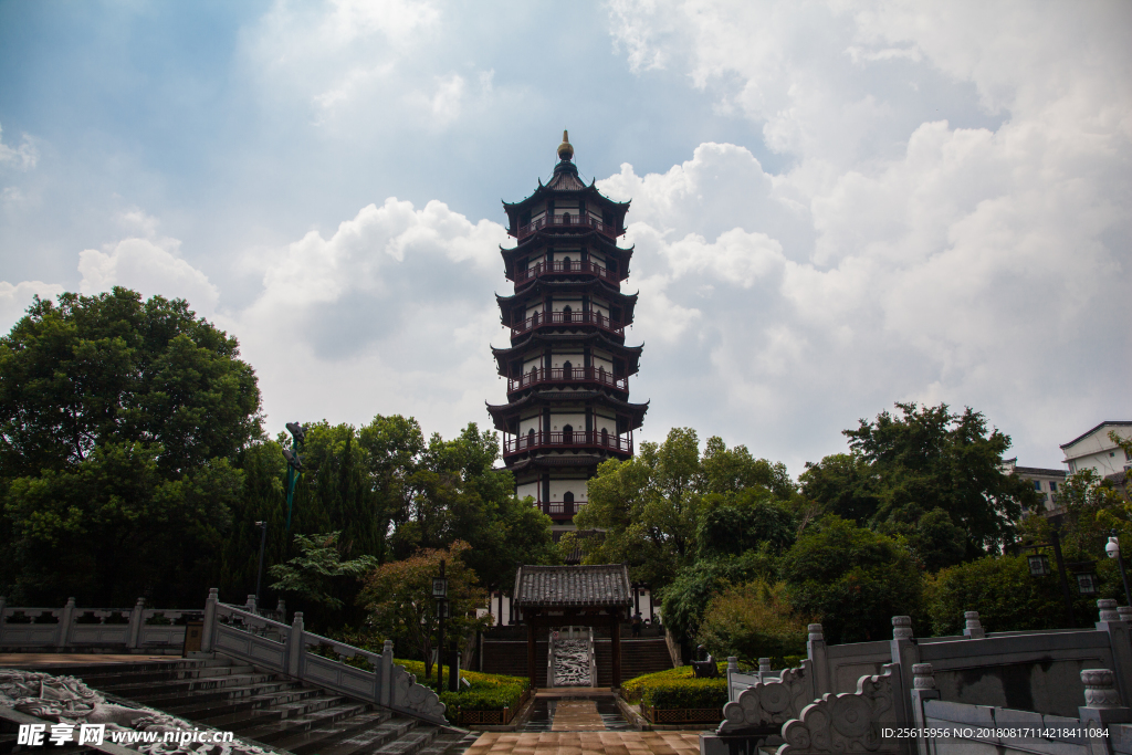 绳金塔