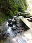 山间泉水