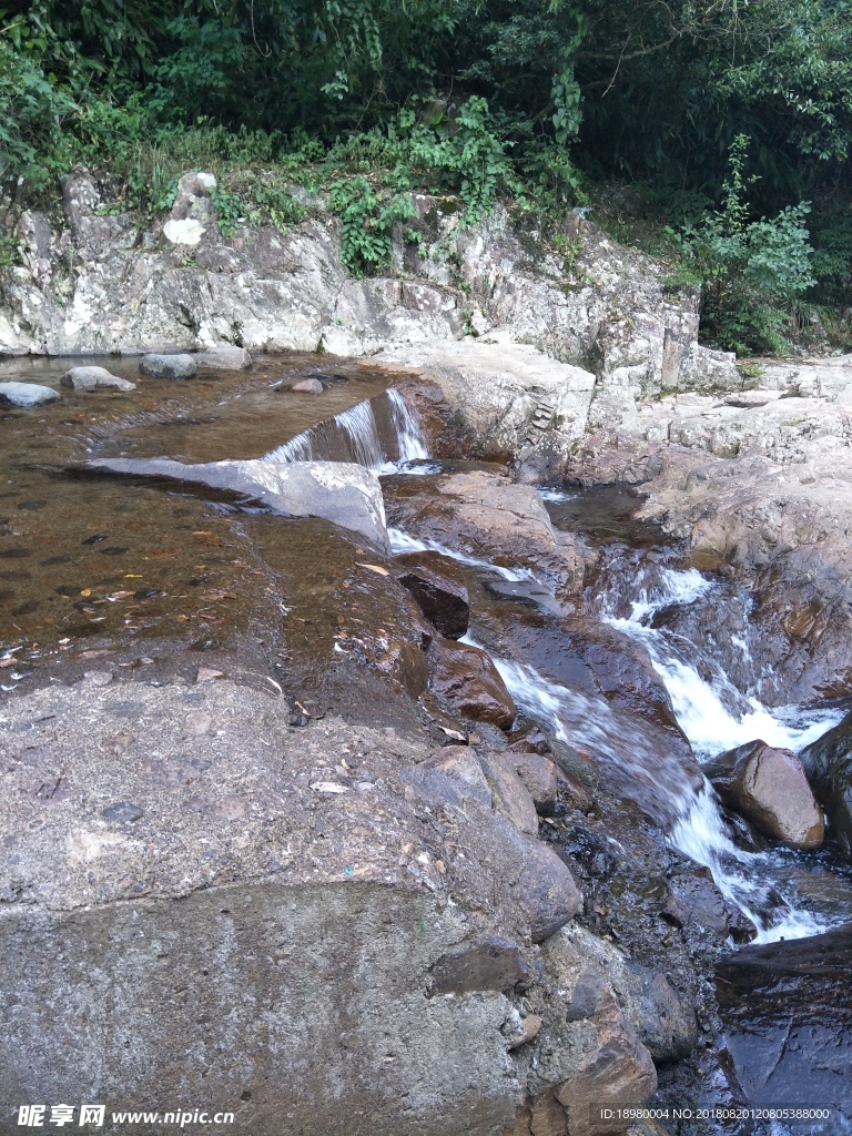 溪流