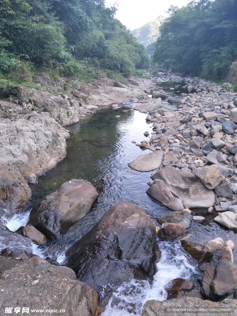 山间美景