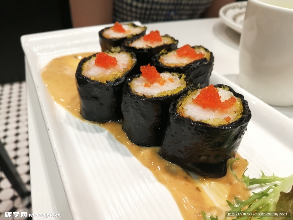墨鱼虾卷