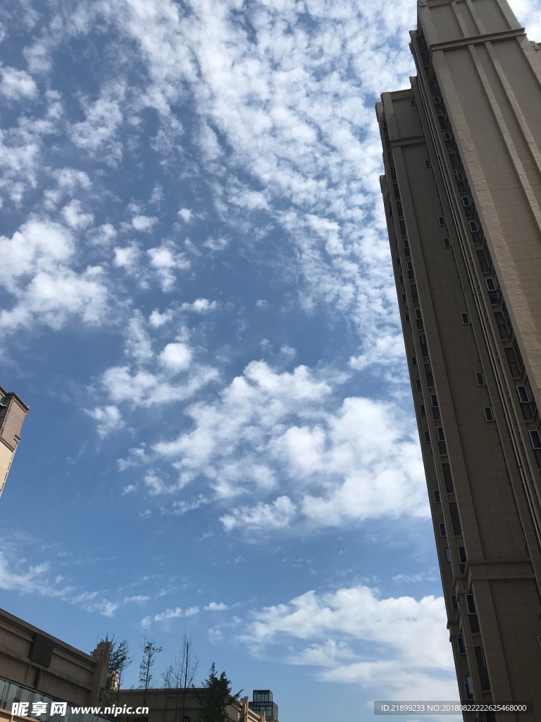 天空