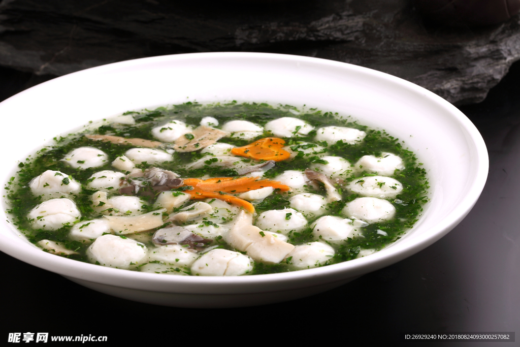 荠菜鱼丸
