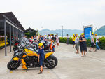 摩托车