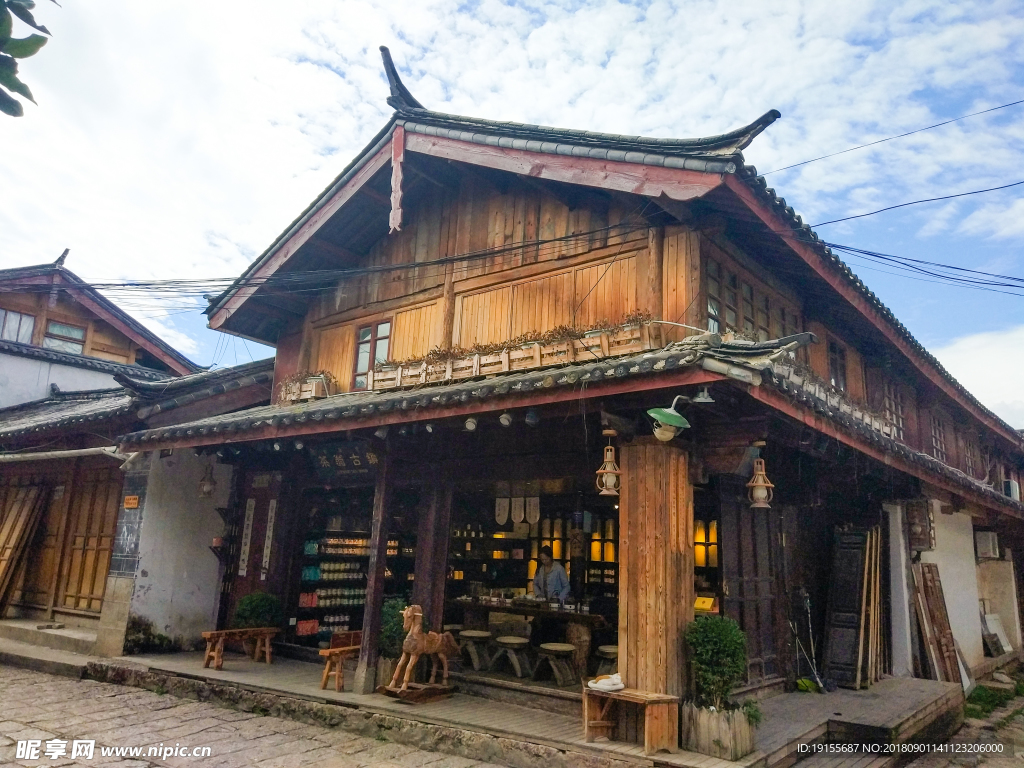 束河古城街景