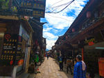 古镇沿街店铺