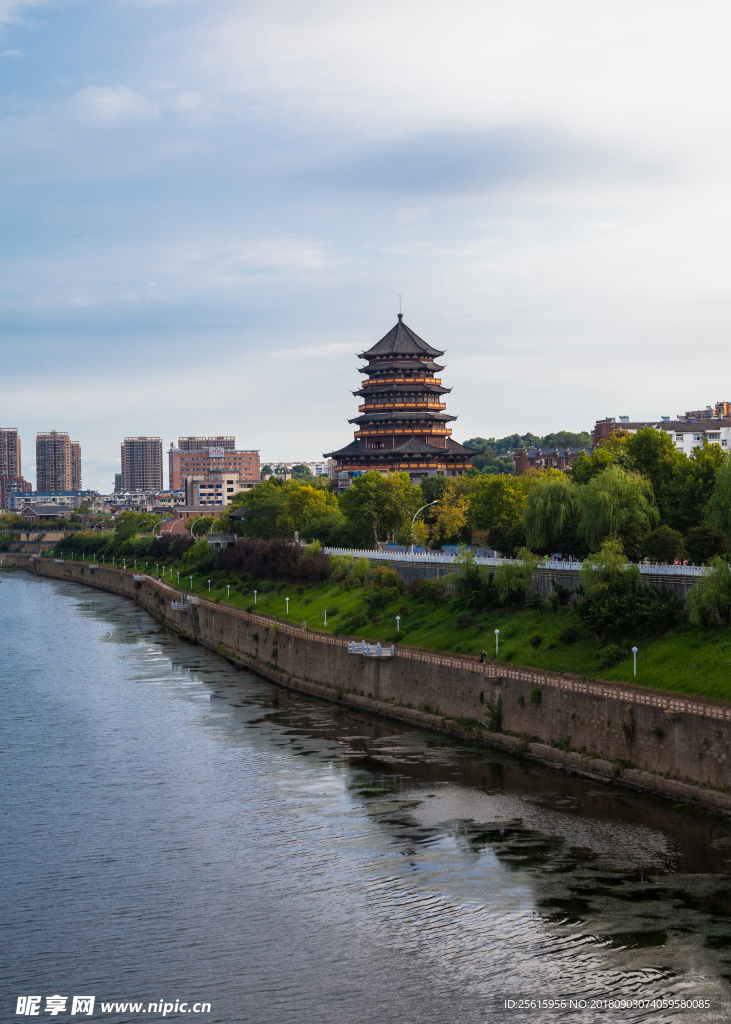 昌南阁