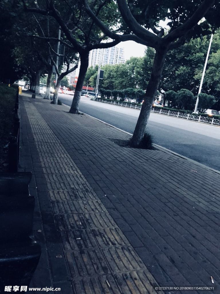 等车