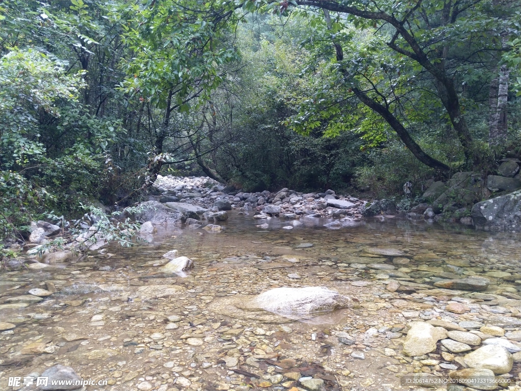 深山里的美景