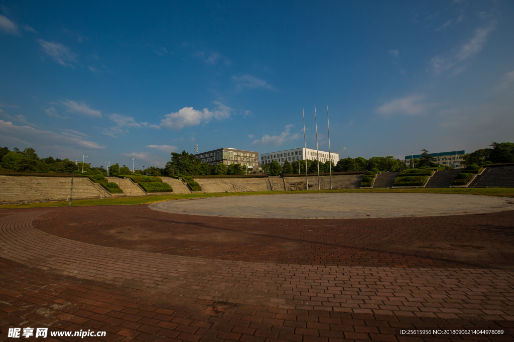 南昌大学