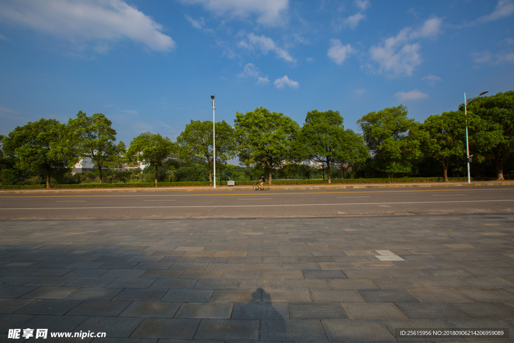 南昌大学