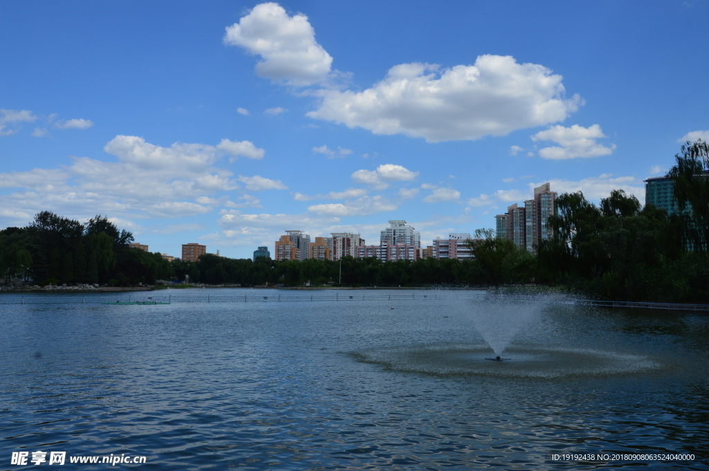 龙潭湖风景