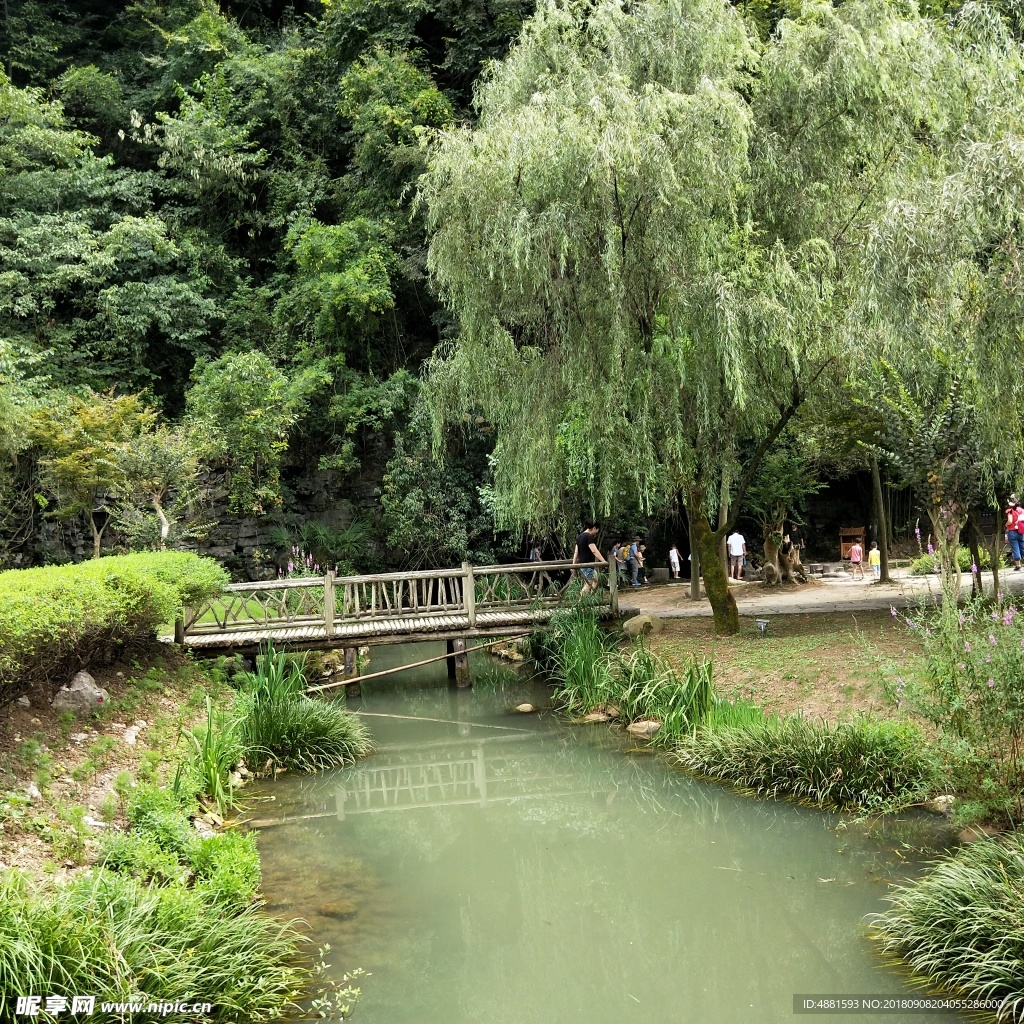 小桥流水