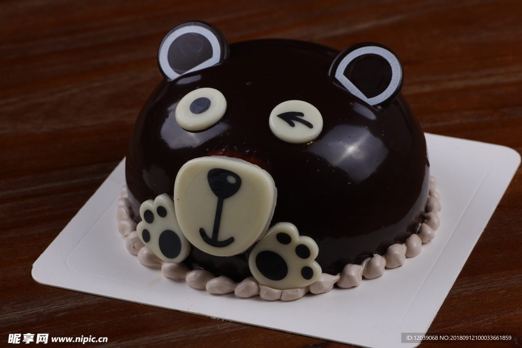 黑熊蛋糕