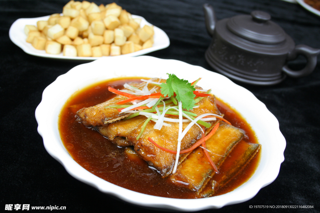 鱼肉泡沫