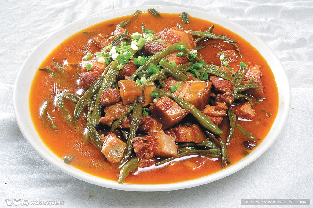 虹豆红烧肉
