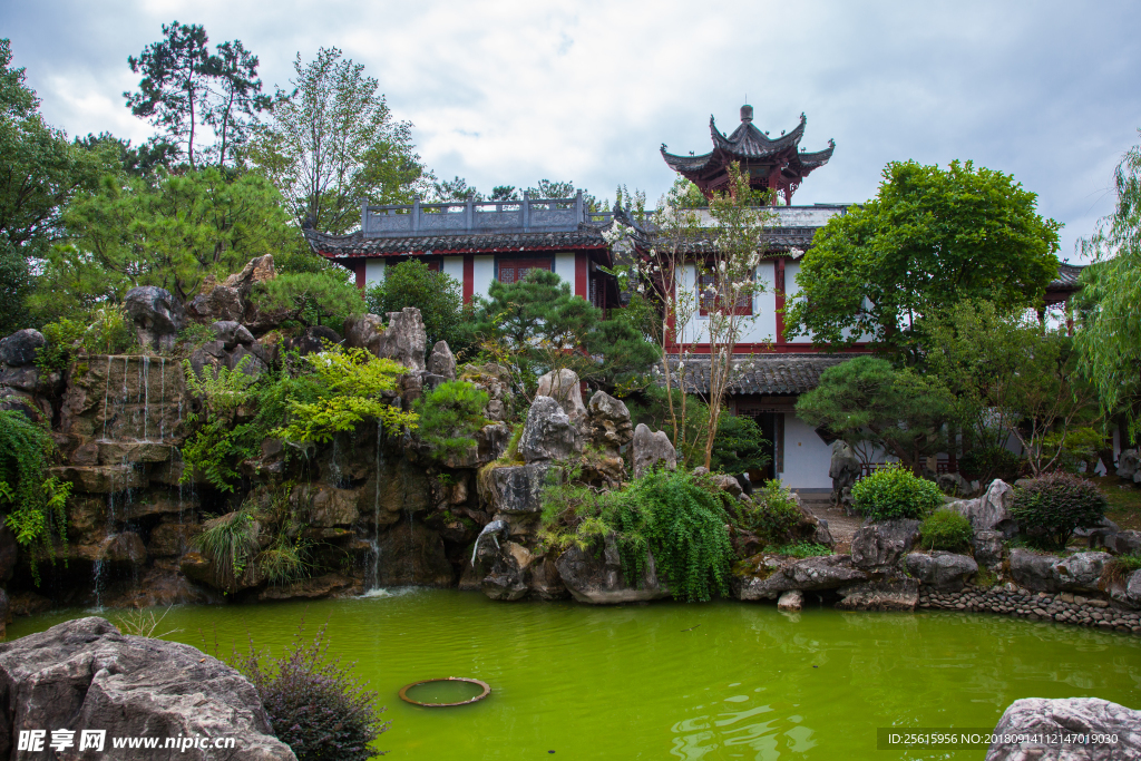 鲍家花园