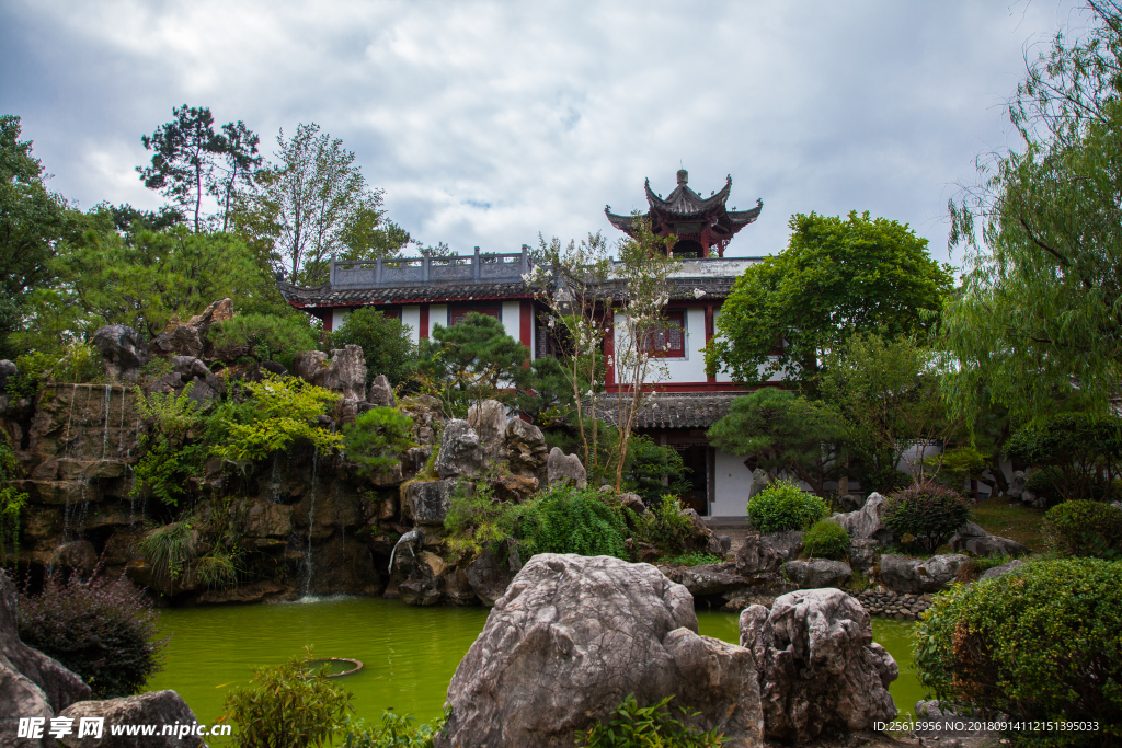 鲍家花园