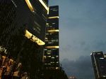 郑州东站双子塔夜景