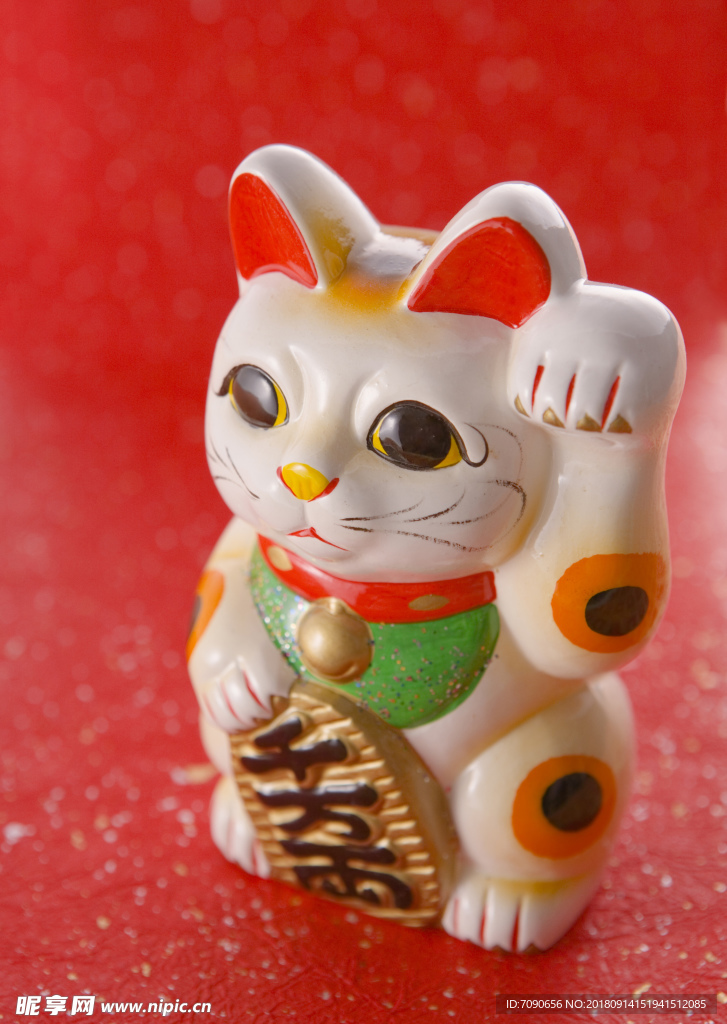 陶瓷招财猫