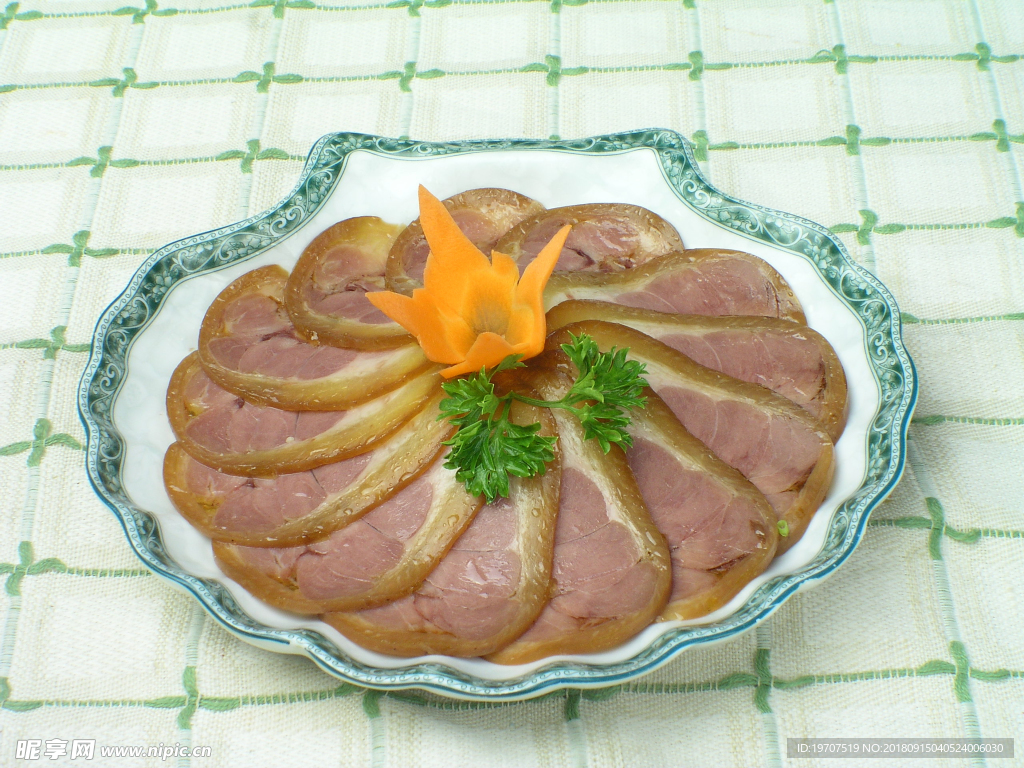 酱肘子