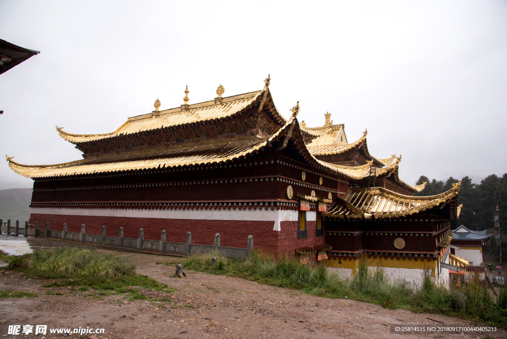 郎木寺院