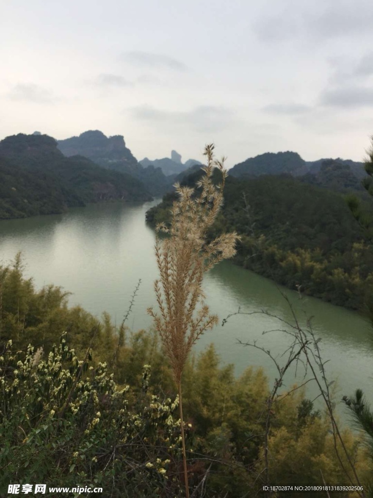 美丽的河